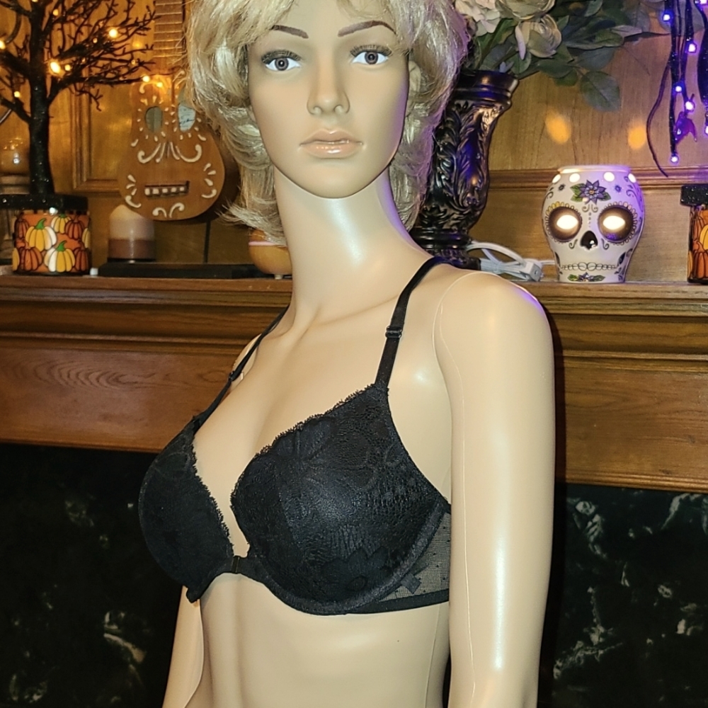 Victoria's Secret Black Lace Front Closure Razorback Bra 34 C - Picture 1 of 12